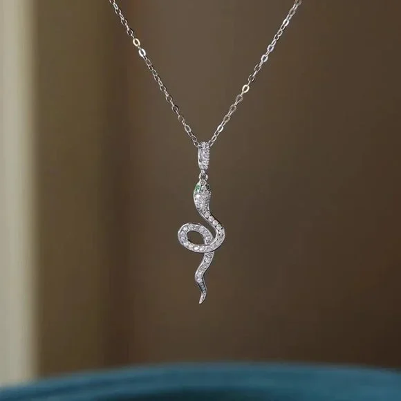 NEW Silver Micro-set Zircon Small Snake Necklace - Picture 1 of 6